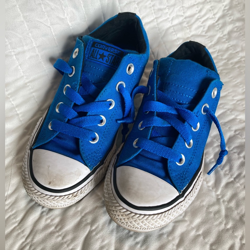 Kid’s Blue Converse